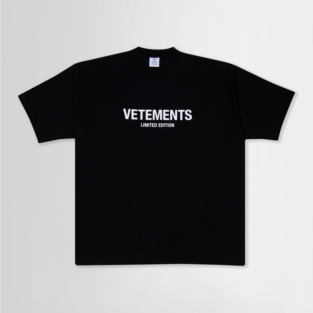 Vetements Unisex Limited Edition Logo Tshirt